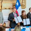 Ecuador y Chile firman acuerdo aduanero